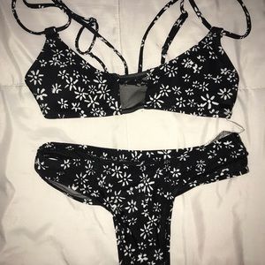 Volcom Bikini Set
